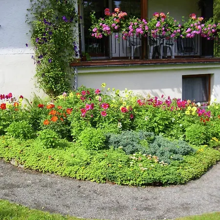 Flat In With Garden, Cleaning Included Apartamento *